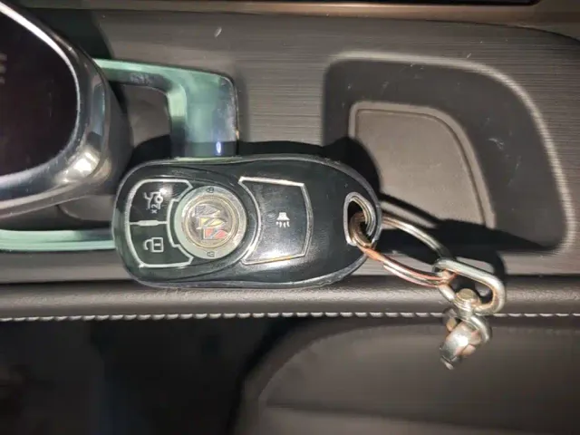 Buick LaCrosse — Фото автомобиля 8