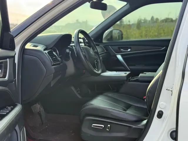 Honda UR-V — Фото автомобиля 3