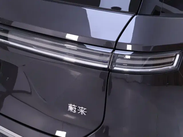 Nio ES8 — Фото автомобиля 9