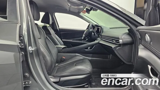 Hyundai AVANTE Новый Avante (CN7) — Фото автомобиля 25