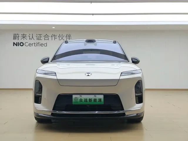 Nio ES8 — Фото автомобиля 4