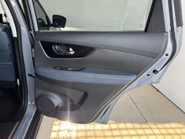 Nissan X-Trail — Фото автомобиля 23