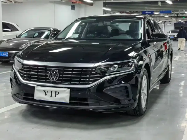 Фотография автомобиля — Volkswagen Passat