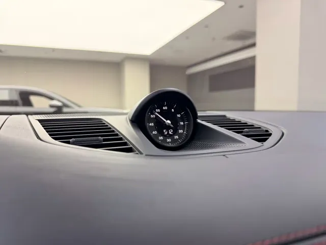Porsche Panamera — Фото автомобиля 10