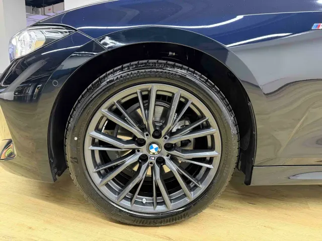BMW 3 Series — Фото автомобиля 6