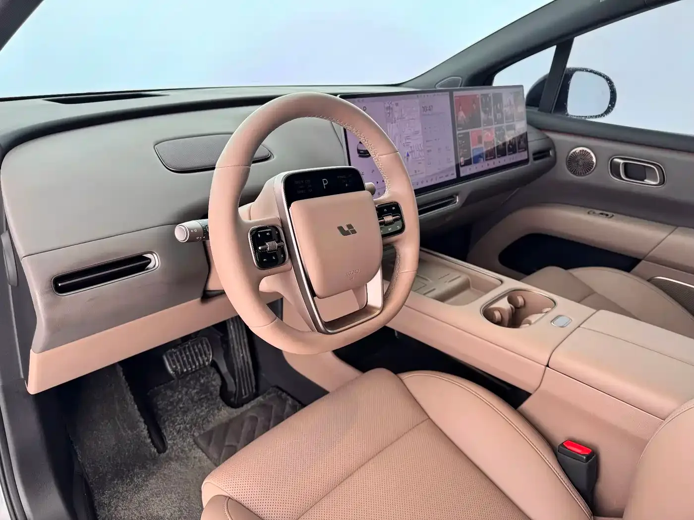 Li Auto Li Auto i6 2025 4WD Base Model — Фото автомобиля 11