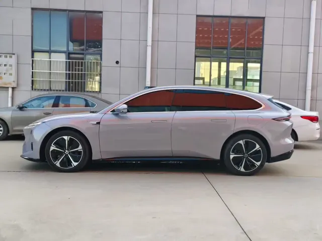 Nio ET5 Touring — Фото автомобиля 7