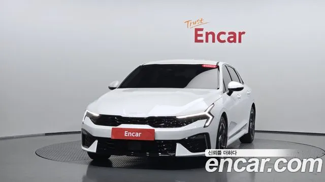 Kia K5 Generation 3 — Фото автомобиля 2