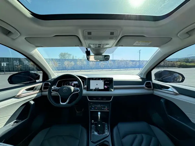 Volkswagen Tharu — Фото автомобиля 12