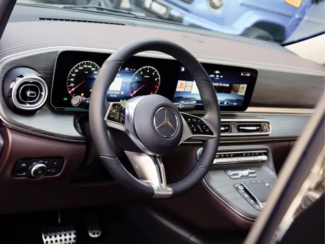 Mercedes-Benz V-Class — Фото автомобиля 8