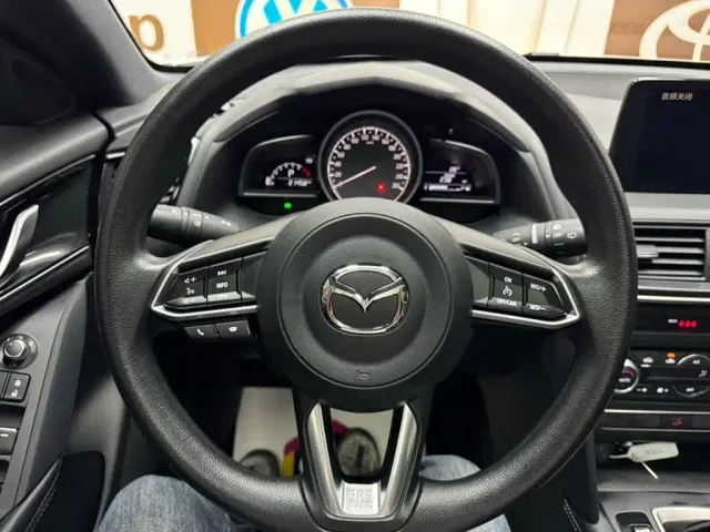 Mazda CX-4 — Фото автомобиля 11