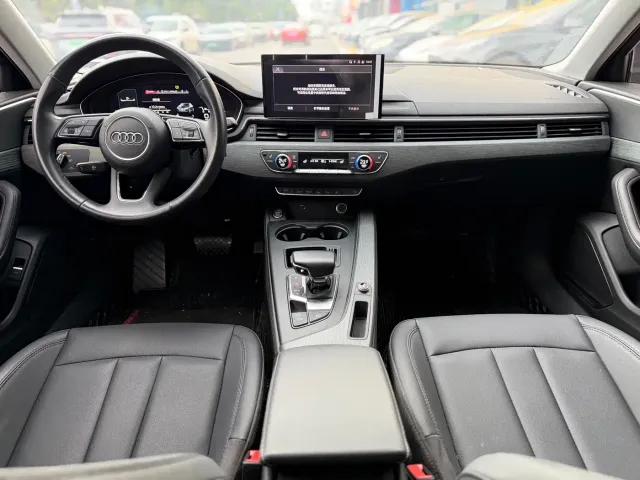 Audi A4L — Фото автомобиля 9