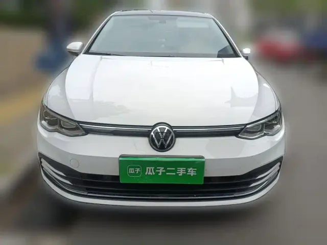 Volkswagen Golf — Фото автомобиля 3