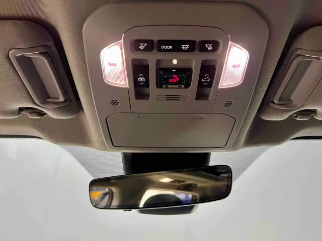 Toyota Highlander — Фото автомобиля 18