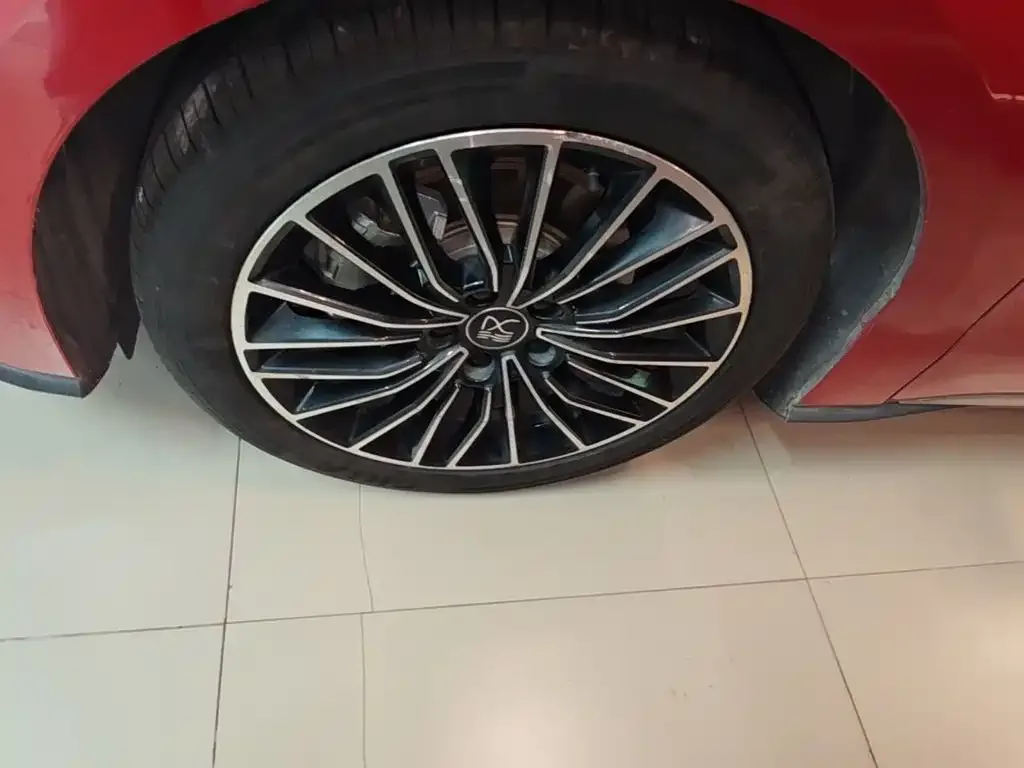 BYD Han 2020 EV Extended Range Luxury — Фото автомобиля 24