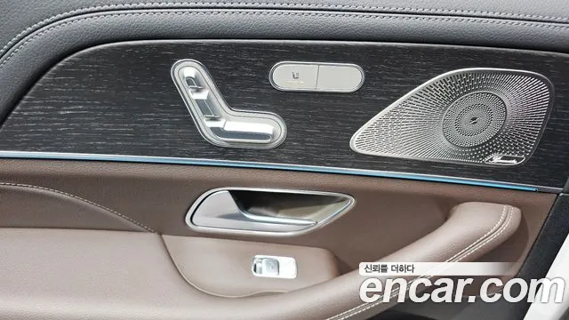 Mercedes-Benz GLE-Class — Фото автомобиля 25