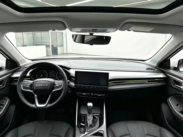 Roewe i5 — Фото автомобиля 5