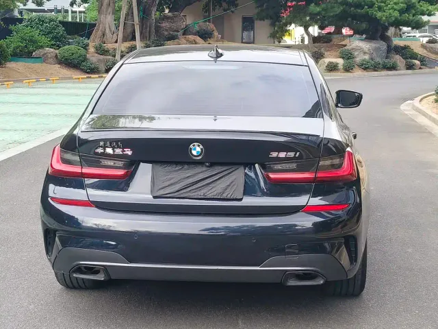 BMW 3 Series — Фото автомобиля 16