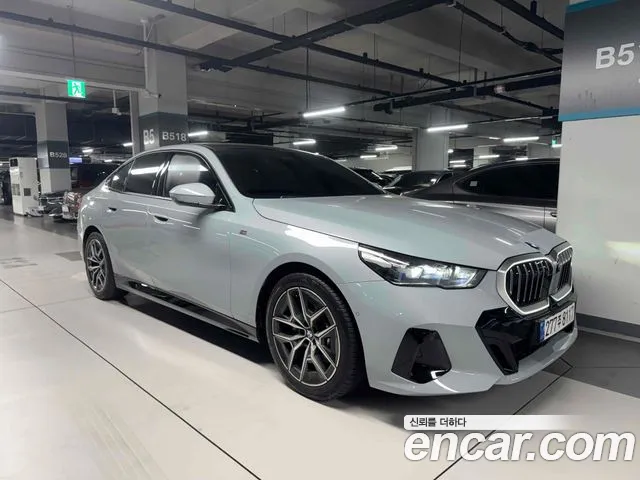 BMW 5-Series — Фото автомобиля 2