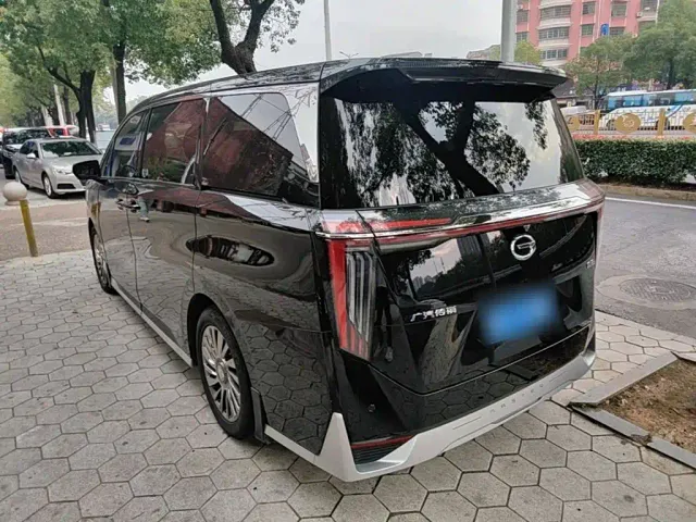 GAC Trumpchi M8 — Фото автомобиля 4