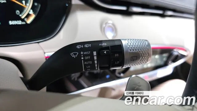 Genesis GV70 — Фото автомобиля 30