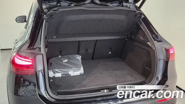 Mercedes-Benz EQA — Фото автомобиля 19