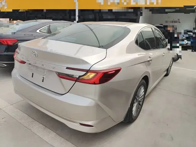 Toyota Camry — Фото автомобиля 6