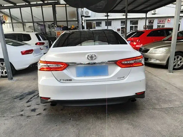 Toyota Camry — Фото автомобиля 5