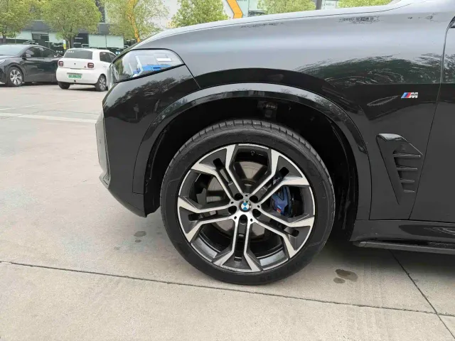BMW X5 — Фото автомобиля 9
