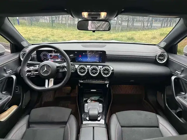 Mercedes-Benz A-Class — Фото автомобиля 8