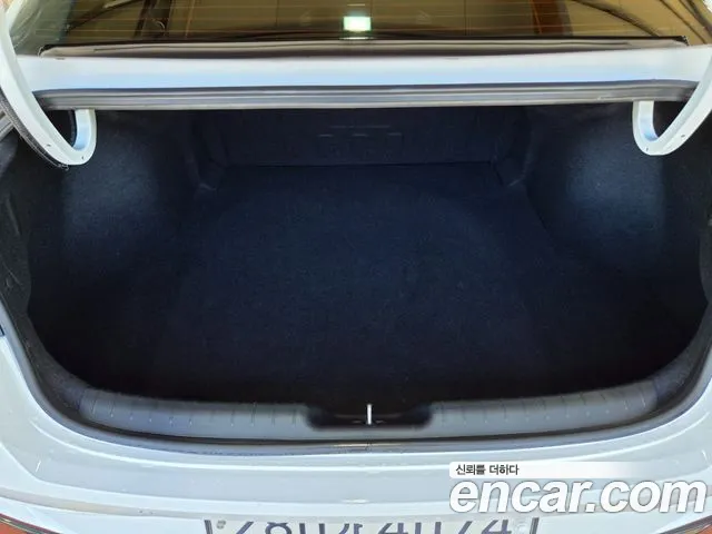Hyundai Avante CN7 — Фото автомобиля 14