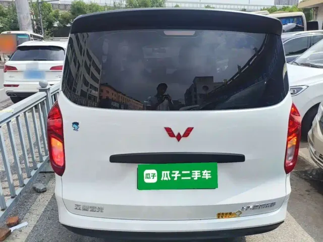 Wuling Hongguang — Фото автомобиля 5