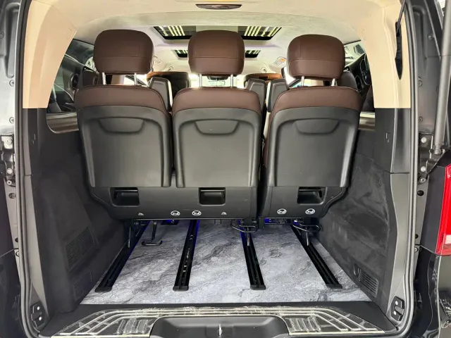 Mercedes-Benz V-Class — Фото автомобиля 18