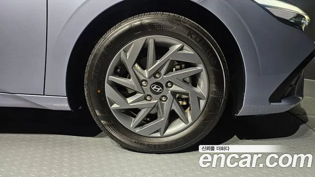 Hyundai Avante — Фото автомобиля 6