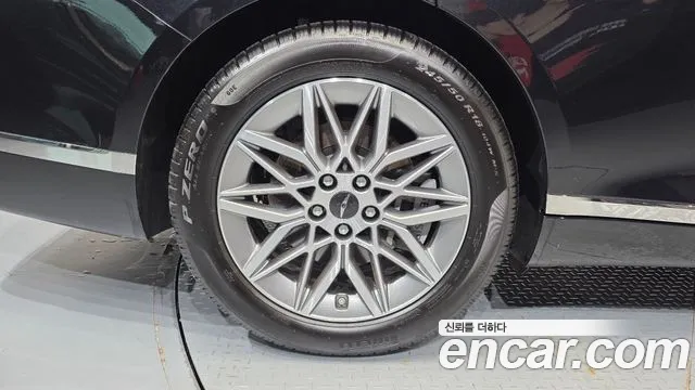 Genesis G80 Бензин 2.5 турбо AWD — Фото автомобиля 21