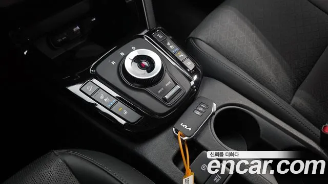 Kia Seltos — Фото автомобиля 12