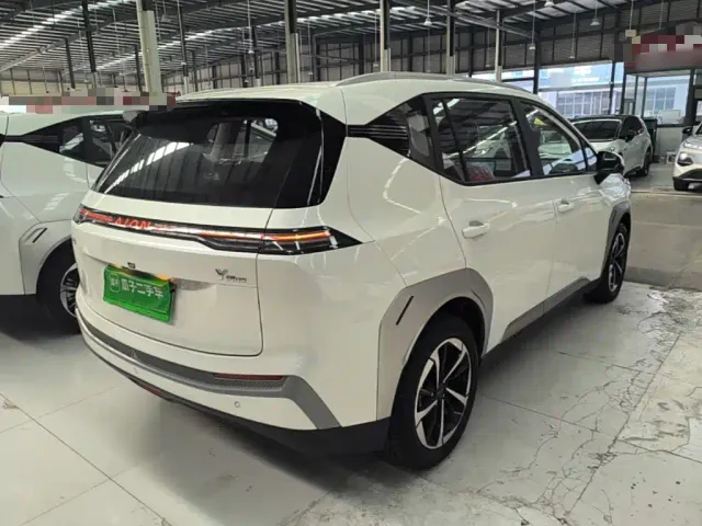 GAC Aion Y — Фото автомобиля 6