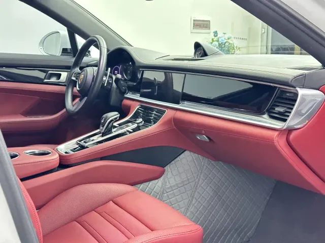 Porsche Panamera — Фото автомобиля 17