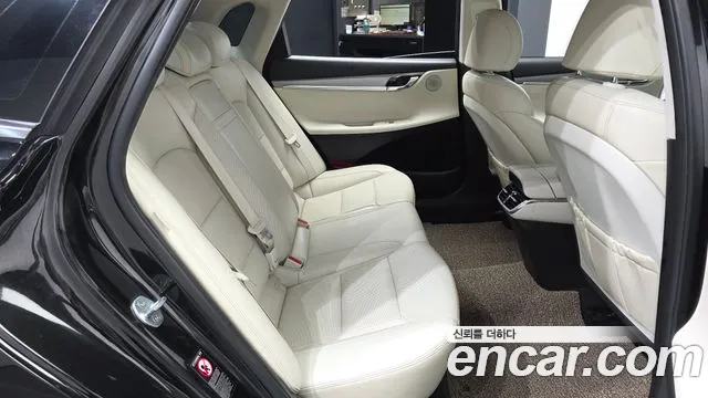 Hyundai Grandeur Новый Grandeur IG — Фото автомобиля 12