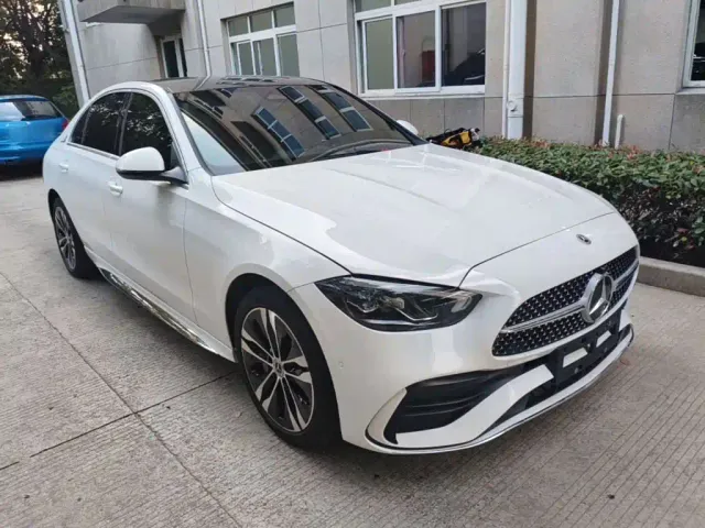 Mercedes-Benz C-Class — Фото автомобиля 3
