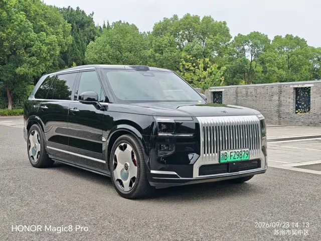 ZEEKR Zeekr 9X 2025 model Ultra Edition 70kWh — Фото автомобиля 3