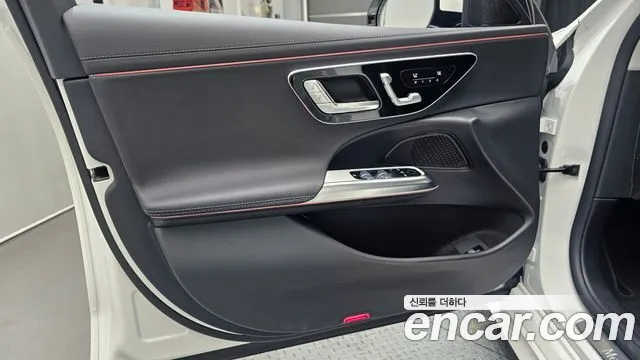 Mercedes-Benz E-Class — Фото автомобиля 21