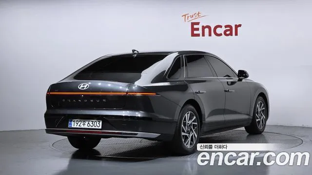 Hyundai Grandeur Grandeur (GN7) — Фото автомобиля 2