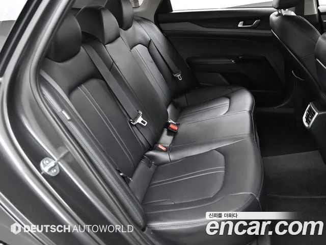 Kia K5 Generation 3 — Фото автомобиля 12