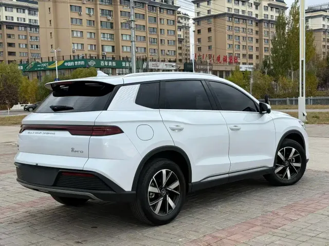 BYD Song Pro — Фото автомобиля 9