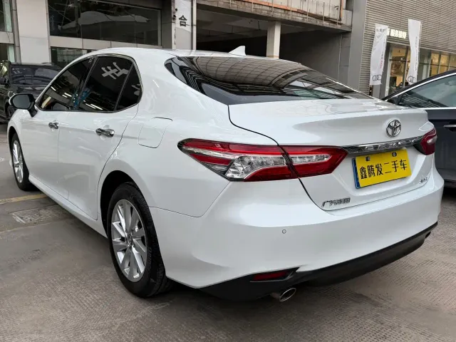 Toyota Camry — Фото автомобиля 6