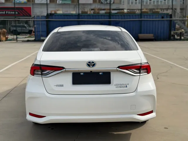 Toyota Corolla — Фото автомобиля 5