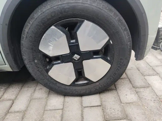 Baojun KiWi EV — Фото автомобиля 25