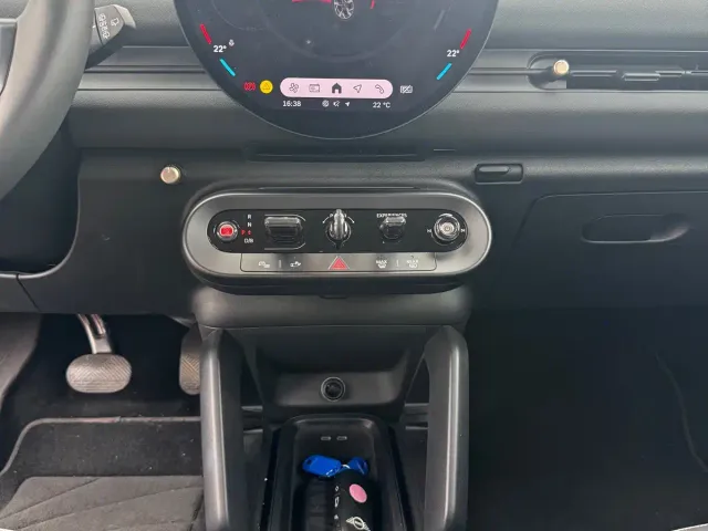 MINI Electric MINI ACEMAN — Фото автомобиля 12