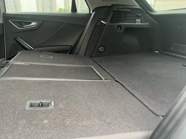 Audi Q2L — Фото автомобиля 21